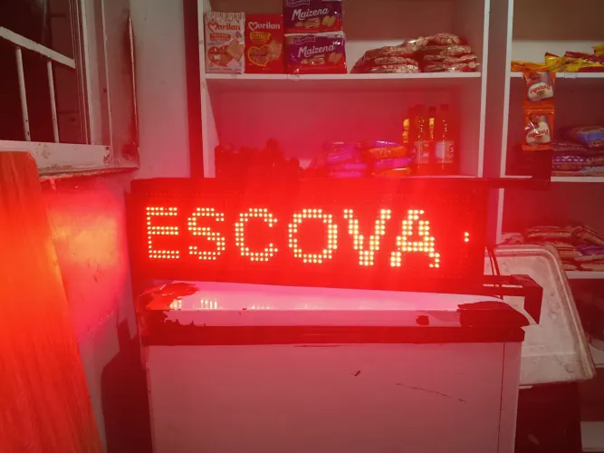 Placa de led pra loja ja vai 9cm a barra pra parafusa na parede