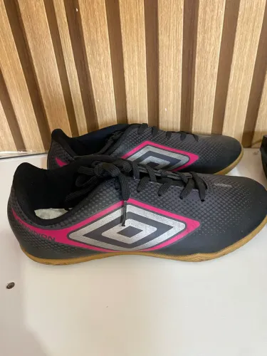 Chuteira Futsal Umbro Cannon