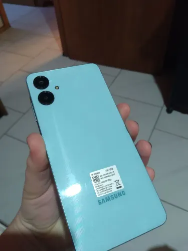 Samsung Galaxy A06 128GB Verde - Excelente Estado