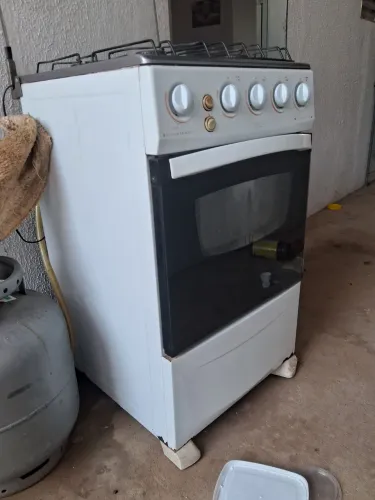 Vendo fogão