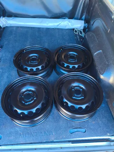 Rodas Onix aro 14 com bicos novos