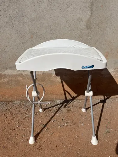 Suporte para banheira com trocador (usado)