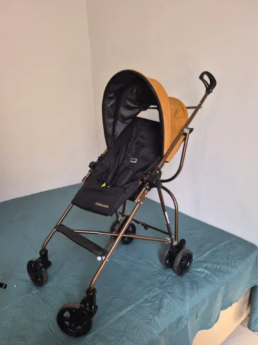 Vendo Carrinho de bebê novo