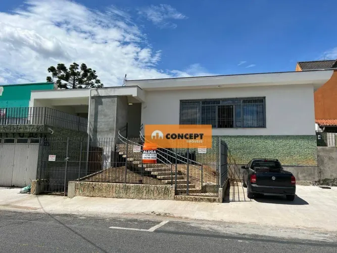 Casa com 3 dormitórios para alugar, 450 m² por R$ 9.374,00/mês - Vila Romanópolis - Ferraz