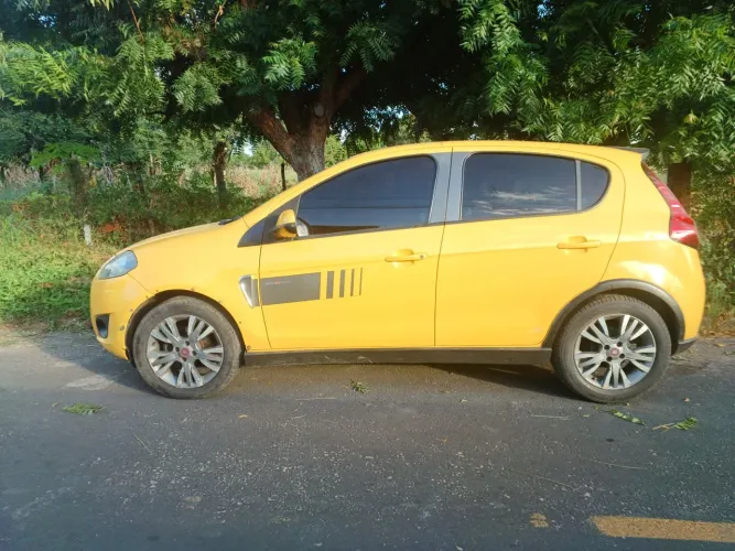 Fiat Palio Sporting 1.6 Flex 16V 5P 2015