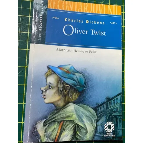 Oliver Twist Por Charles Dickens - Editora Escala Educacional