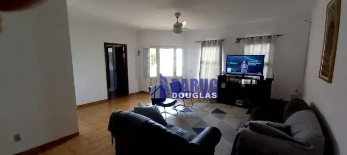 Casa com 3 dormitórios à venda, 294 m² por R$ 950.000,00 - Jardim Cuiabá - Cuiabá/MT