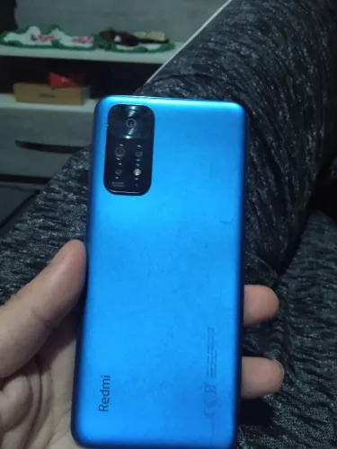Celular com tela quebrada fora isso tudo funcionando passo a senha formato se quiser caiu 
