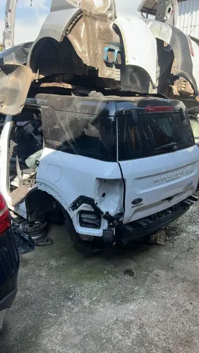 Tampa traseira outras Ford bronco 2024.Peças Original apartir valor inicial anúncio.