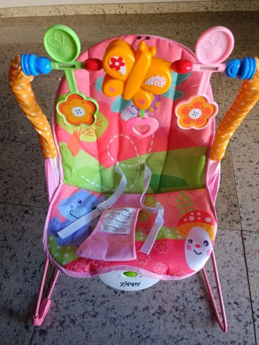 Cadeirinha bebê menina