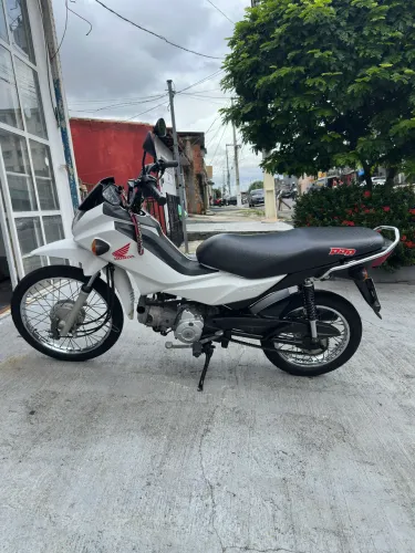 Pop 110 i 22/23 branca