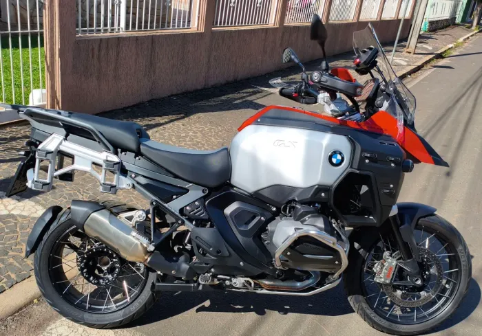 BMW GS 1300 Adventure plus 