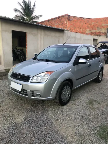 Ford Fiesta Sedan 1.0 8V Flex 4P 2009
