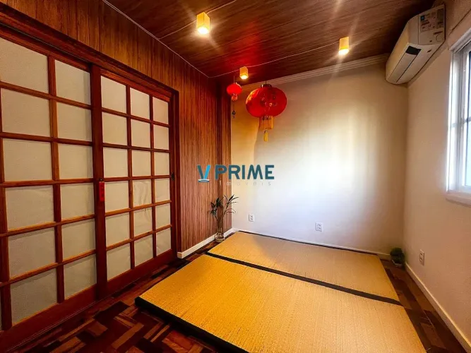 Apartamento 2 dormitórios com vaga e elevador no bairro Petrópolis Excelente l