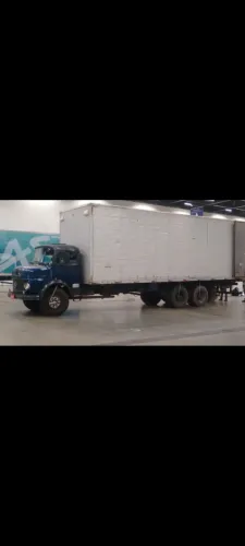 Transporte caminhão grande  9 metros baú 