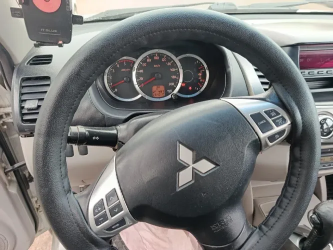 Mitsubishi L200 Triton HPE 3.2 CD TB Int.diesel AUT 2010