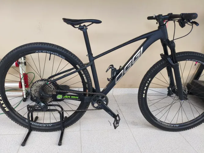 Bike OGGI 7.4 TAM 15 kit fechado no slx freio hidráulico SLX suspensão manitou machet