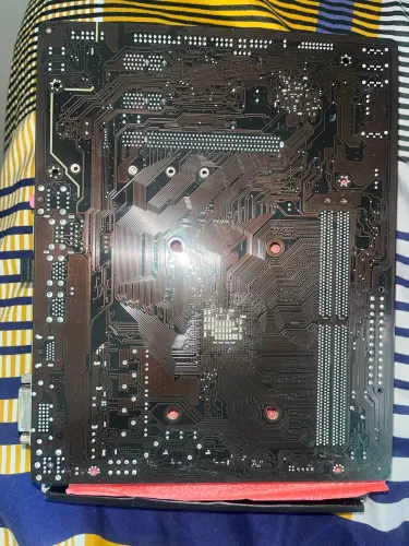 Placa mãe Gigabyte A320M-H