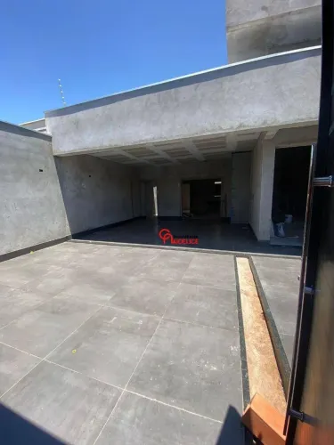 Casa Alto Padrão com Piscina e 3 Suítes Parque Universitário