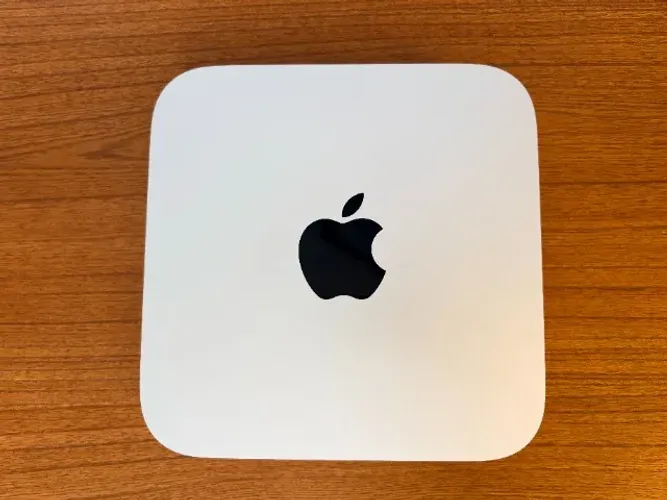 Mac Mini M2 - 8gb de Memória unificada, 256gb de armazenamento