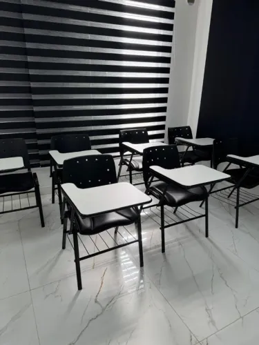 Cadeira Estudante/Universitária com prancheta