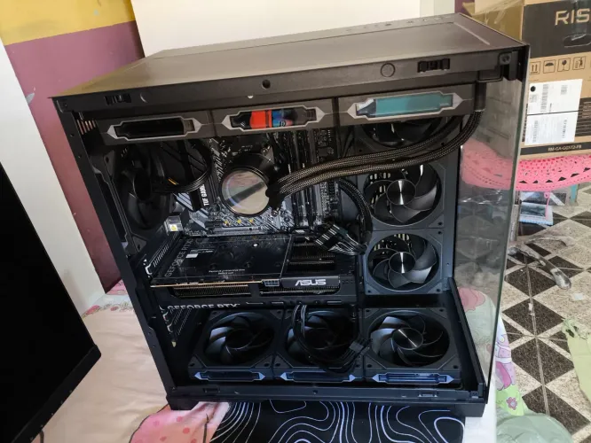 Computador gamer Tudo Novo Faltando apenas o processador e SSD.