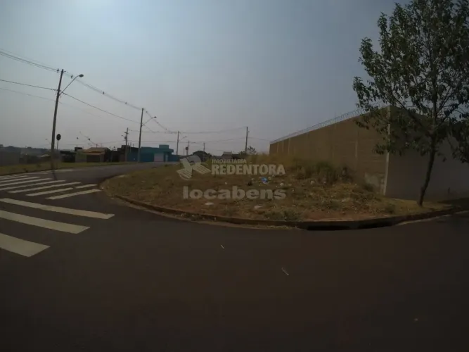 Ótimo terreno de esquina no Residencial Vila Madalena
