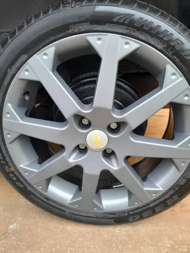 Troco Roda aro 17 com Pneus 205/45 com 2 meses de uso por Roda de ferro Aro 15 com Pneus
