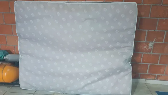 Cama box Queen
