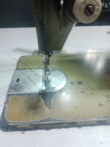 Máquina de costura reta industrial yamata
