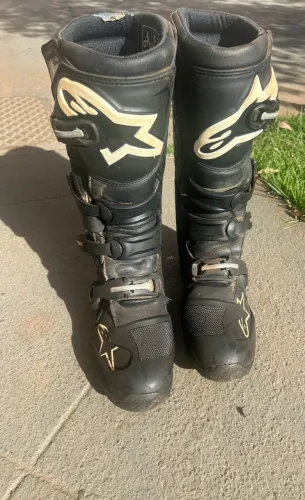 Bota Alpinestars Tech 5. Seminova. Número 10.