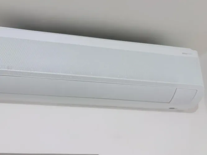SPLIT SAMSUNG WINDFREE 18000 BTUS