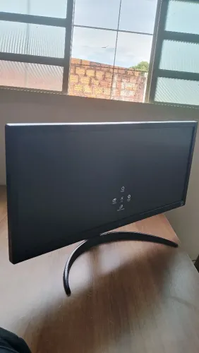 Monitor LG Ultrawide 26 polegadas