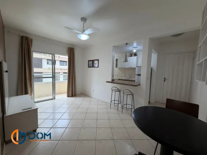 Locação anual - apartamento semi mobiliado a 50 metros do mar