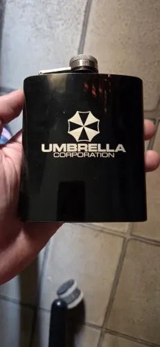 Cantil de Bolso (Umbrella Corporation)