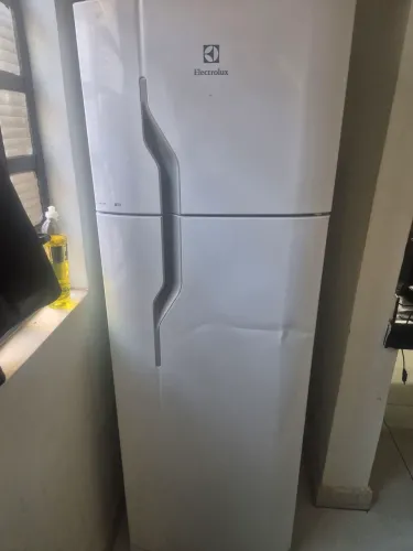 Geladeira Electrolux, não entrego