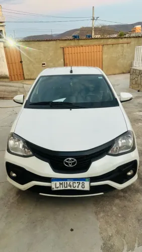 Toyota Etios X Plus Sedan 1.5 Flex 16V 4P Mec. 2020