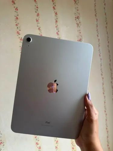 iPad geração 10 semi-novo