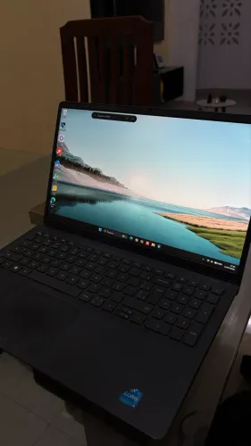 Notebook Dell Inspiron 15 3520 | Intel Core i3 12ª Geração | 8GB RAM | SSD 256GB