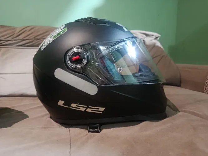 Capacete LS2 tamanho 58