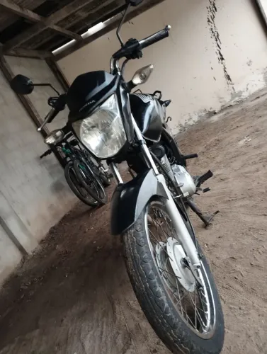 Fan 125 i pedal