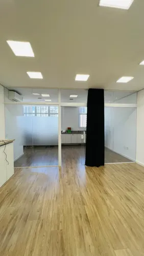 Sala comercial para aluguel no bairro Parque Monte Libano em Mogi