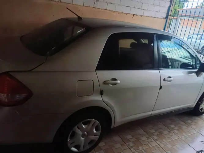 Nissan Tiida Sedan 1.8 16V Flex Fuel 4P 2012