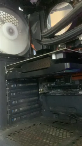 Placa de Vídeo RX 550 4GB Radeon DDR5