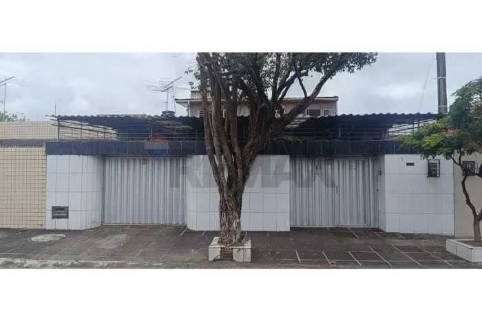 CASA AMPLA PARA LOCAÇÃO NO IPSEP  EXCELENTE PARA MORADIA OU COMÉRCIO
