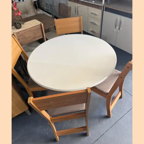 Mesa com 4 cadeiras - pronta entrega