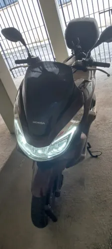 Vendo PCX Feminina