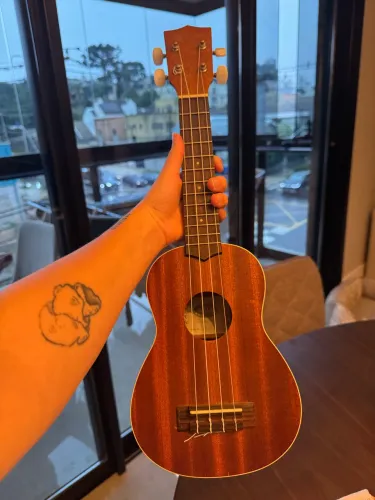 Ukulele Kala KA-S Soprano + Bag Estofada (Opcional)