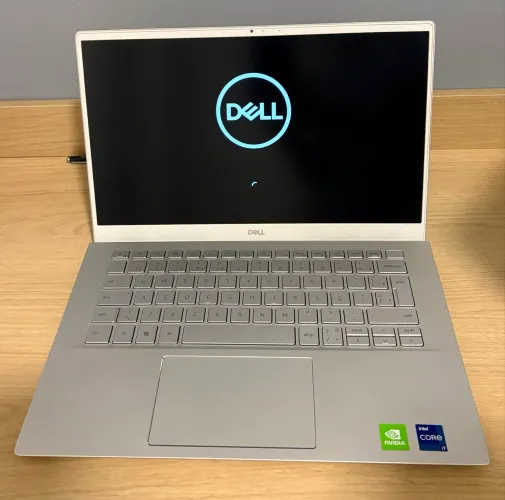 Dell Inspiron 5402 i7 | 16GB RAM | SSD 512 GB | NVIDIA MX330 | Excelente estado