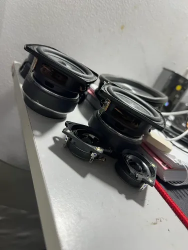 Vendo par de altos falantes originais da JBL XTREME 1